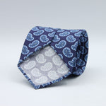 Cruciani &amp; Bella

60% Linen, 40% Silk&nbsp;
Italian fabric

Unlined tie
Royal Blue and Denim Blue printed motif tie
Handmade in Italy
8 cm x 150 cm
#10079