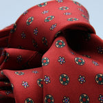 Cruciani &amp; Bella
100% Silk
Self-Tipped
Brick Red, Green and Beige Motif Tie
Handmade and Printed in &nbsp;Italy
English Archive Motif
8 cm x 150 cm
#10097