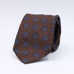 Cruciani &amp; Bella
100% Woven Jacquard Silk
Self-Tipped
Brown, Blue and Light Blue Motif Tie
Made in Italy
8 x 150 cm
#10104