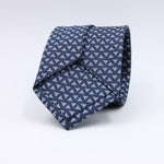 Cruciani &amp; Bella
100% Woven Jacquard Silk
Self-Tipped
Blue, Light Blue and White Motif Tie
Made in Italy
8 x 150 cm
#10105
