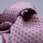 Cruciani &amp; Bella
100% Printed Silk

Self-Tipped
Pink, White and Sky Blue motif Tie&nbsp;
Handmade in Rome, Italy.

8,5 cm x 152 cm
#10153