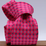 Cruciani &amp; Bella
100% Printed Silk

Self-Tipped
Fucsia, Blue and White motif Tie&nbsp;
Handmade in Rome, Italy.

8,5 cm x 152 cm
#10164
