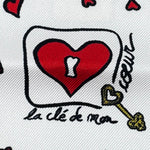 Cruciani &amp; Bella
Hand-rolled&nbsp;&nbsp;
100% Silk
White and Red

Love Motif Pocket Square
Made in Italy
33 cm X 33 cm
#10011