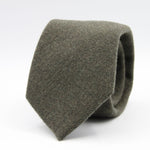 Holliday &amp; Brown for Cruciani &amp; Bella
90% Wool - 10% Silk
Tipped

Dark Green Plain tie
Handmade in Italy

8 cm x 150 cm
#9594