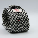 Cruciani &amp; Bella
100% Shetland Wool
White and Black Houndstooth
Unlined Tie
Handmade in Italy
#9798
Suggested knot: Four-in-hand