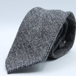 Cruciani &amp; Bella
100% Shetland Wool

Texured Grey Plain-Weave Wool Tie
Unlined Tie
Handmade in Italy
8 x 150 cm
#9802
Suggested knot: Four-in-hand