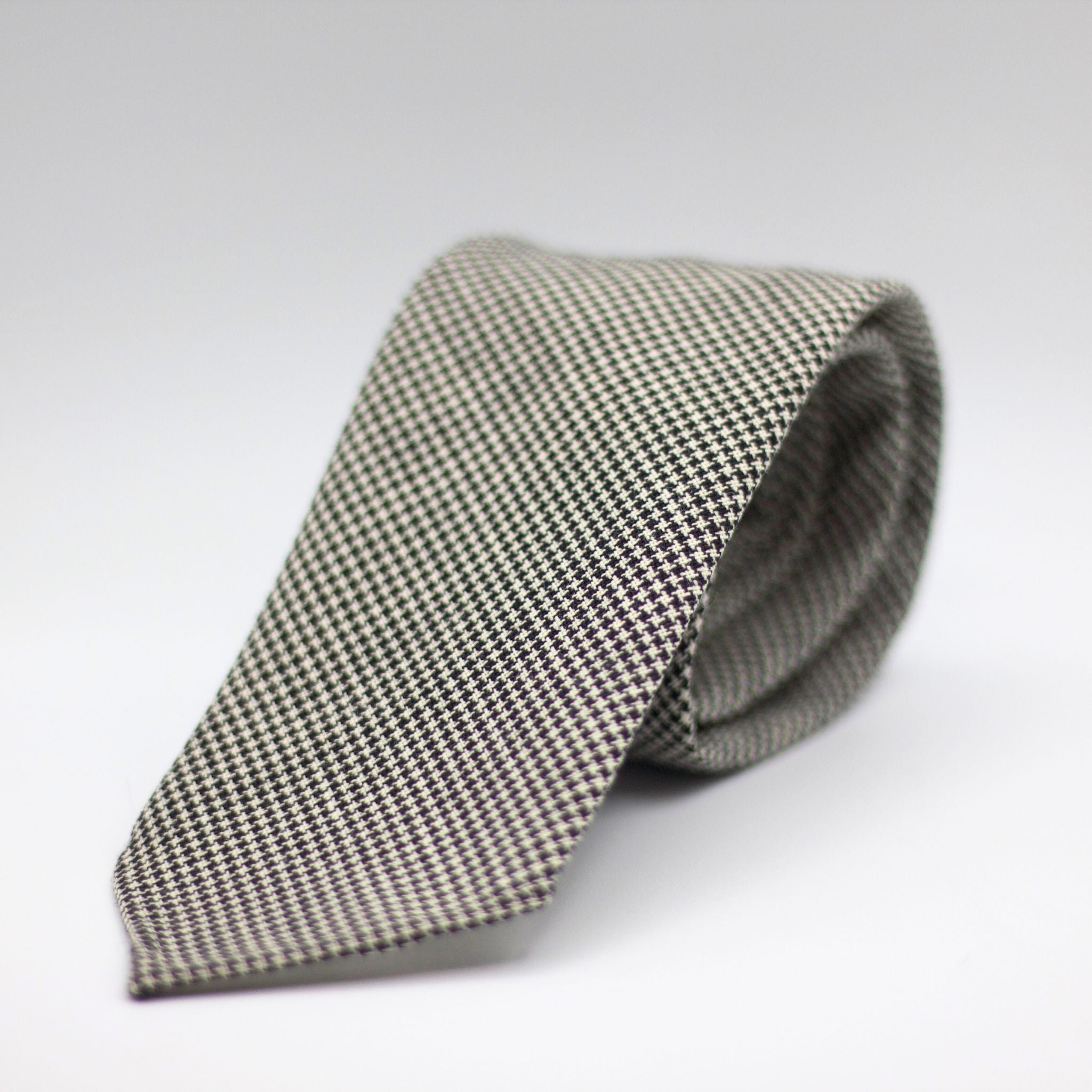 Cruciani & Bella - Hardy Minnis Fresco III, 2 Ply - Unlined tie - Black/White Puppy Tooth#8126