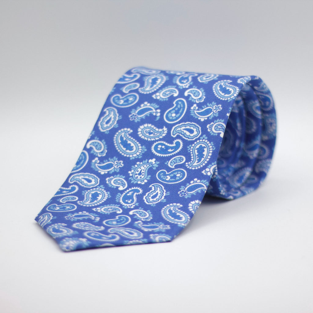 Cruciani &amp; Bella 100% Printed Silk Silk Made in England&nbsp; Self-tipped Blue, Blue and White Paisley Motif Tie 8 cm x 150 cm Handmade in &nbsp;England