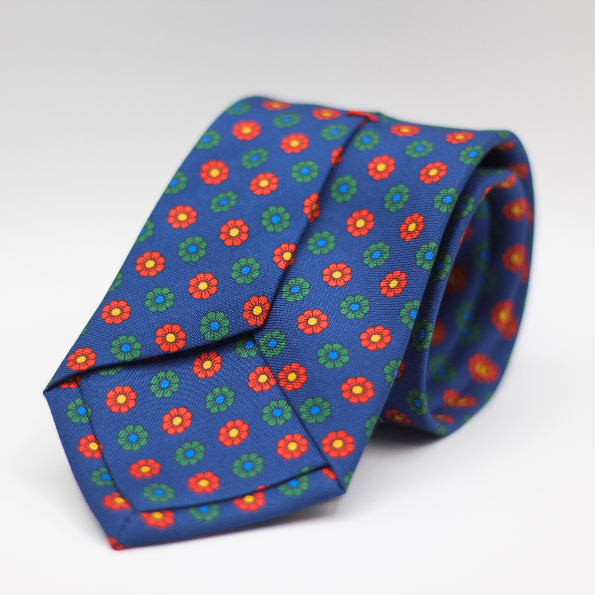 Cruciani & Bella 100% Silk Printed Self-Tipped Blue, Red, Yellow, Green and Light Blue Floral Motif Tie Handmade in Rome, Italy. 8 cm x 150 cm