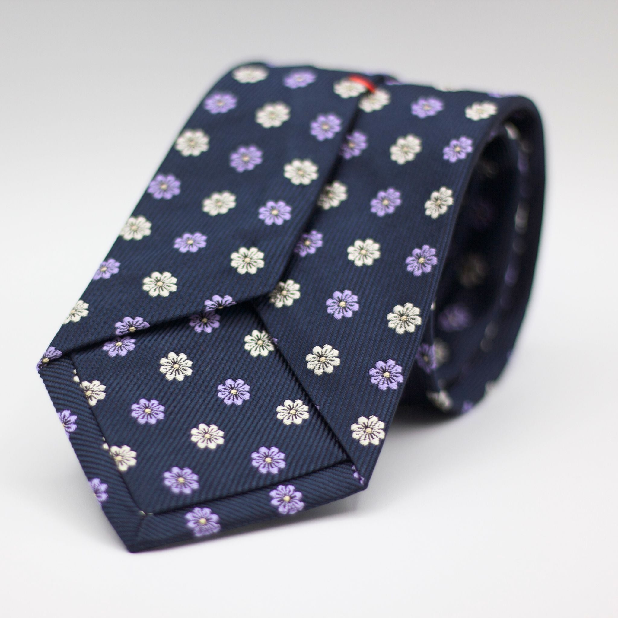 Cruciani & Bella 100% Silk Made in England Jacquard  Tipped Blue, White and Lilac Floral Motif Tie Handmade in Italy 8 cm x 150 cm