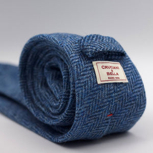 Cruciani & Bella 100% Shetland Tweed  Unlined Hand rolled blades Blue and Light Blue Herringbone tie Handmade in Italy Fabric Made in England 8 cm x 150 cm Suggested knot: 4 in hand