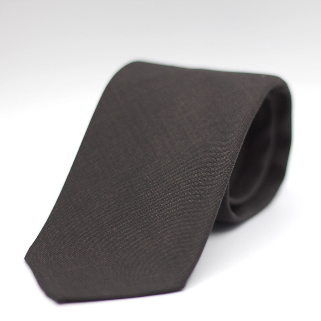 Cruciani & Bella 100% Wool Unlined Hand rolled blades Brown Tie Handmade in Italy 8 cm x 150 cm