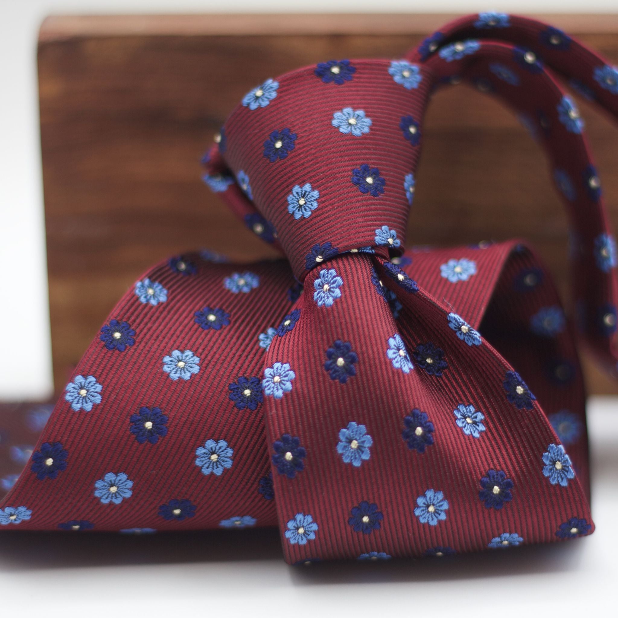 Cruciani & Bella 100% Silk Jacquard  Tipped Burgundy, Blue and Light Blue Floral Motif Tie Handmade in Italy 8 cm x 150 cm