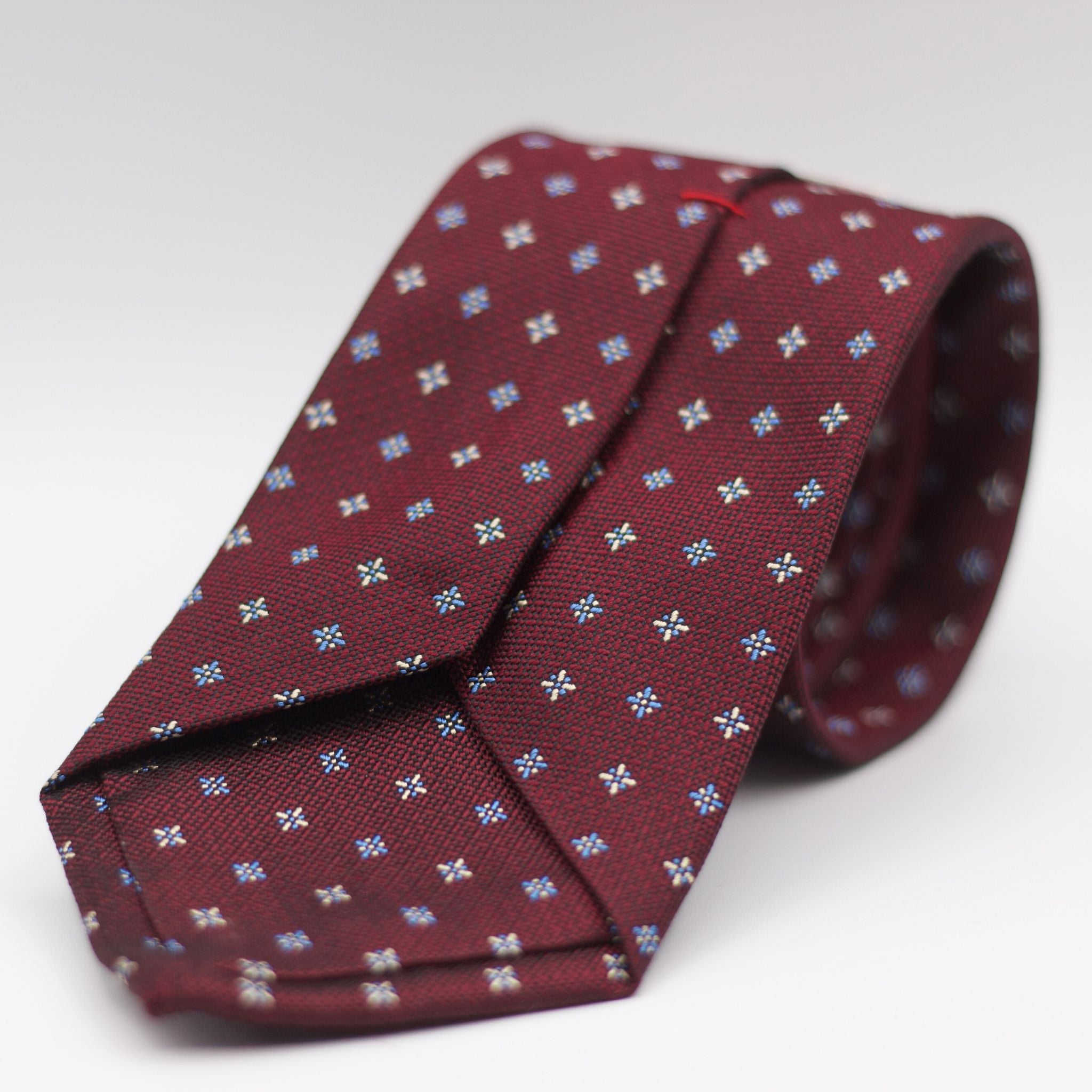 Cruciani & Bella 100% Woven Jacquard Silk UK fabric Self-Tipped Burgundy, White and Light Blue Unlined Tie Handmade in Italy 8 x 150 cm