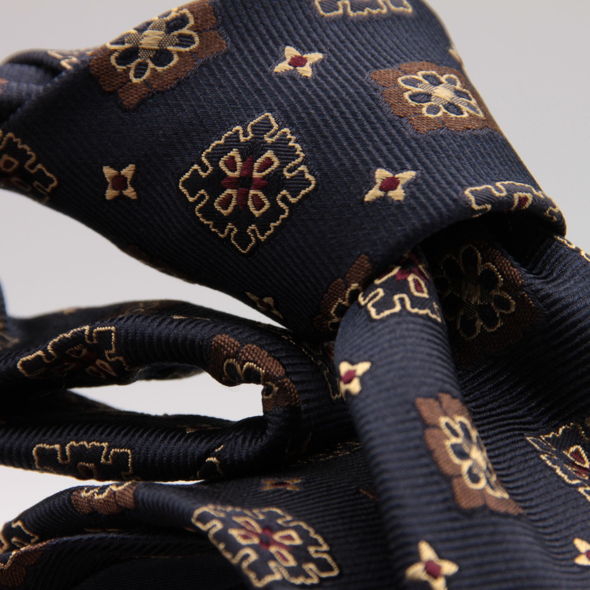 Cruciani & Bella 100% Silk Jacquard  Tipped Blue, Gold, Brown and Burgundy Medallions Tie Handmade in Italy 8 cm x 150 cm #5908  