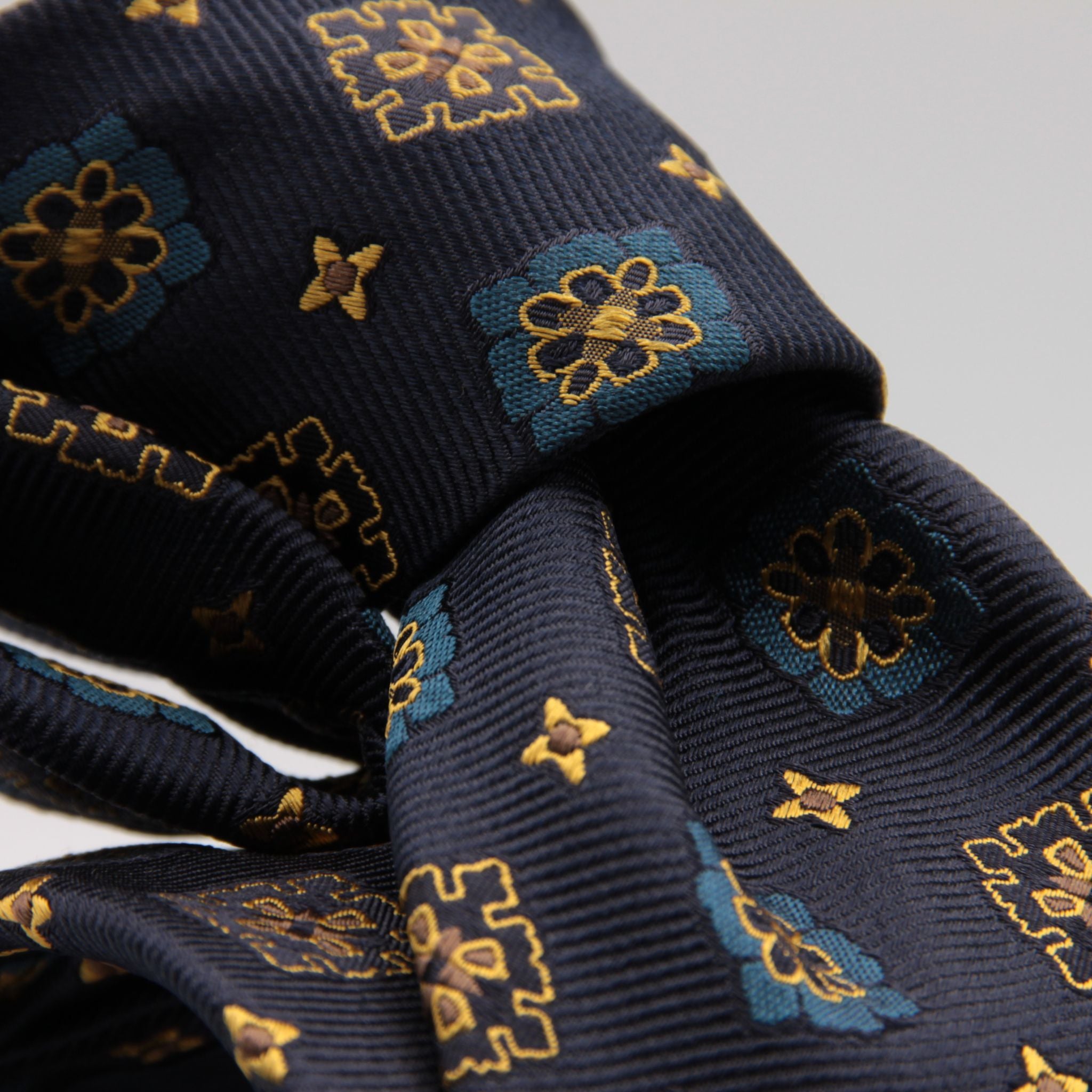 Cruciani & Bella 100% Silk Jacquard  Tipped Blue, Gold, Turquoise and Brown Medallions Tie Handmade in Italy 8 cm x 150 cm #5907