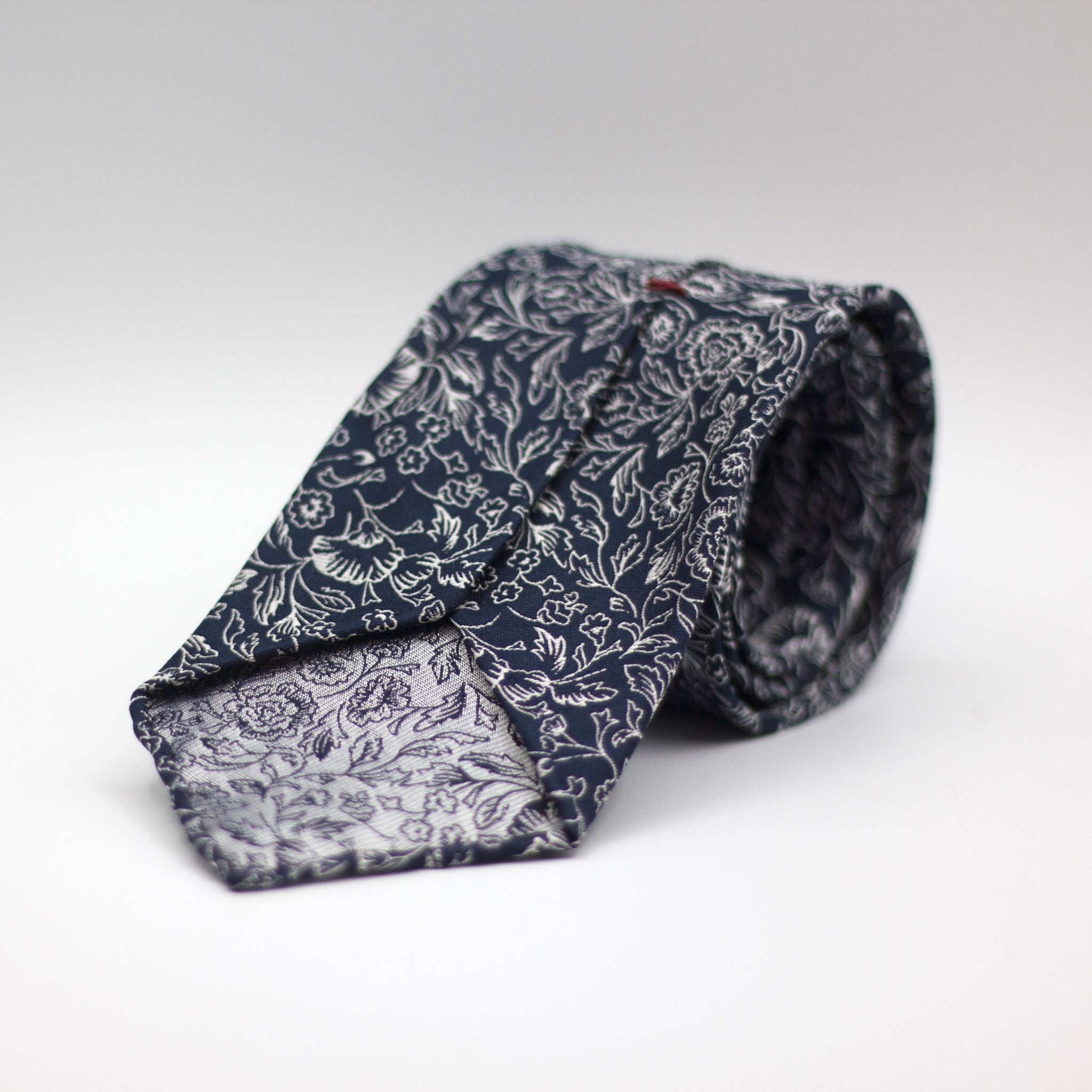 Cruciani & Bella - Woven Jacquard Silk - Blue, White Motif Unlined Tie