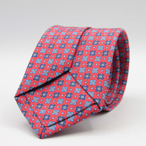 Cruciani &amp; Bella
100% Printed Silk

Self-Tipped
Red, Blue, Light Blue and White Motif Tie&nbsp;
Handmade in Rome, Italy.

8 cm x 150 cm
#9297