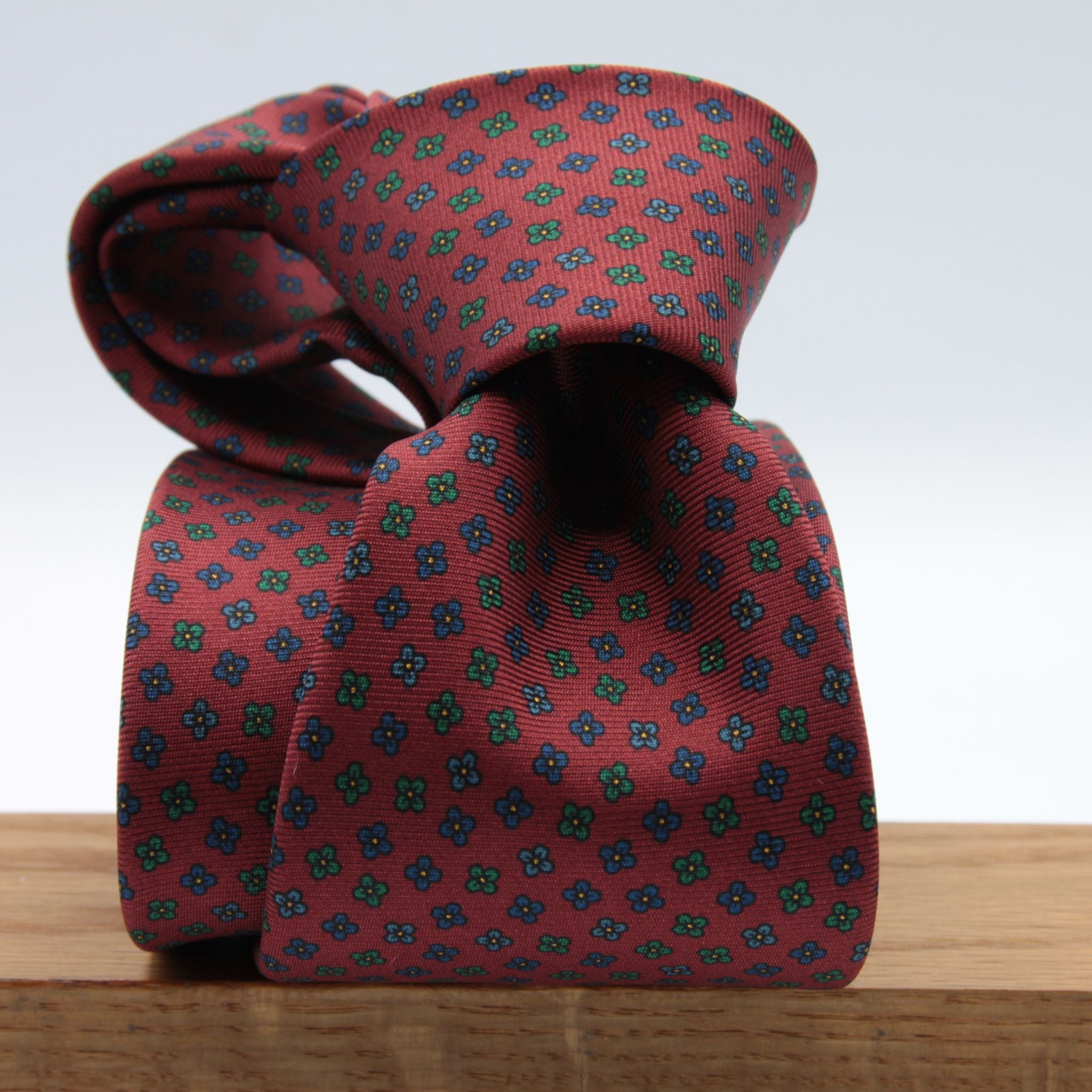 Cruciani &amp; bella&nbsp; 100% Printed Silk Self-Tipped Red Wine, Blue and Green Small Printed Flowers Designs Handmade in Italy 8 x 150 cm #8915
