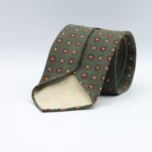 Cruciani &amp; Bella
Handmade in Italy
Unlined
Green, Brown, Rust and Orange
100% Madder Silk
8 X 150 Cm
#9067