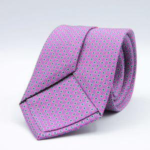 Cruciani &amp; Bella
100% Printed Silk

Self-Tipped
Fucsia, Light Grey, Light Blue and Blue Motif Tie&nbsp;
Handmade in Rome, Italy.

8 cm x 150 cm
#9287