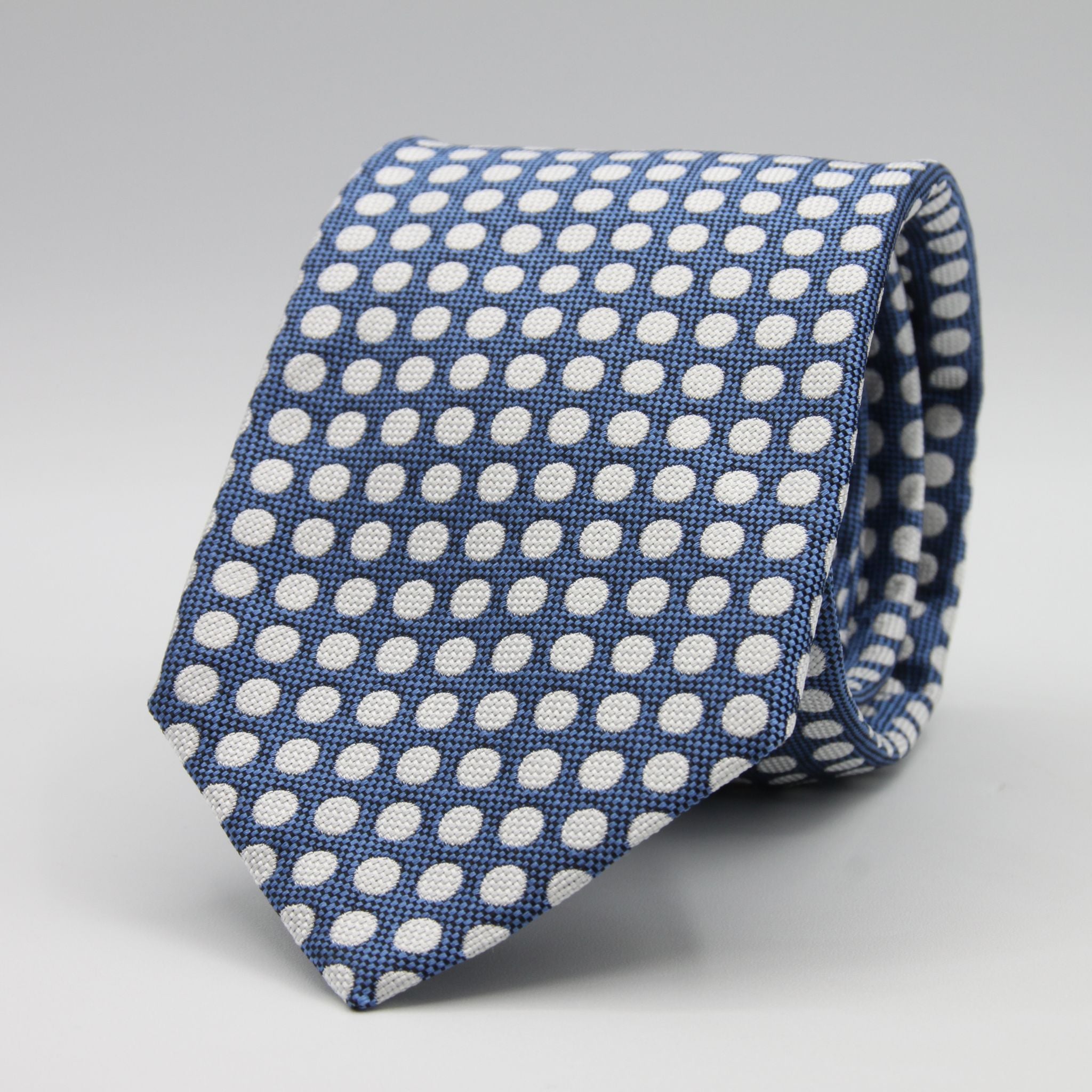 Cruciani &amp; Bella

100% silk
Tipped

Cobalt Blue "Winston's Spot" tie
Handmade in Como, Italy
8 cm x 150 cm
#7720