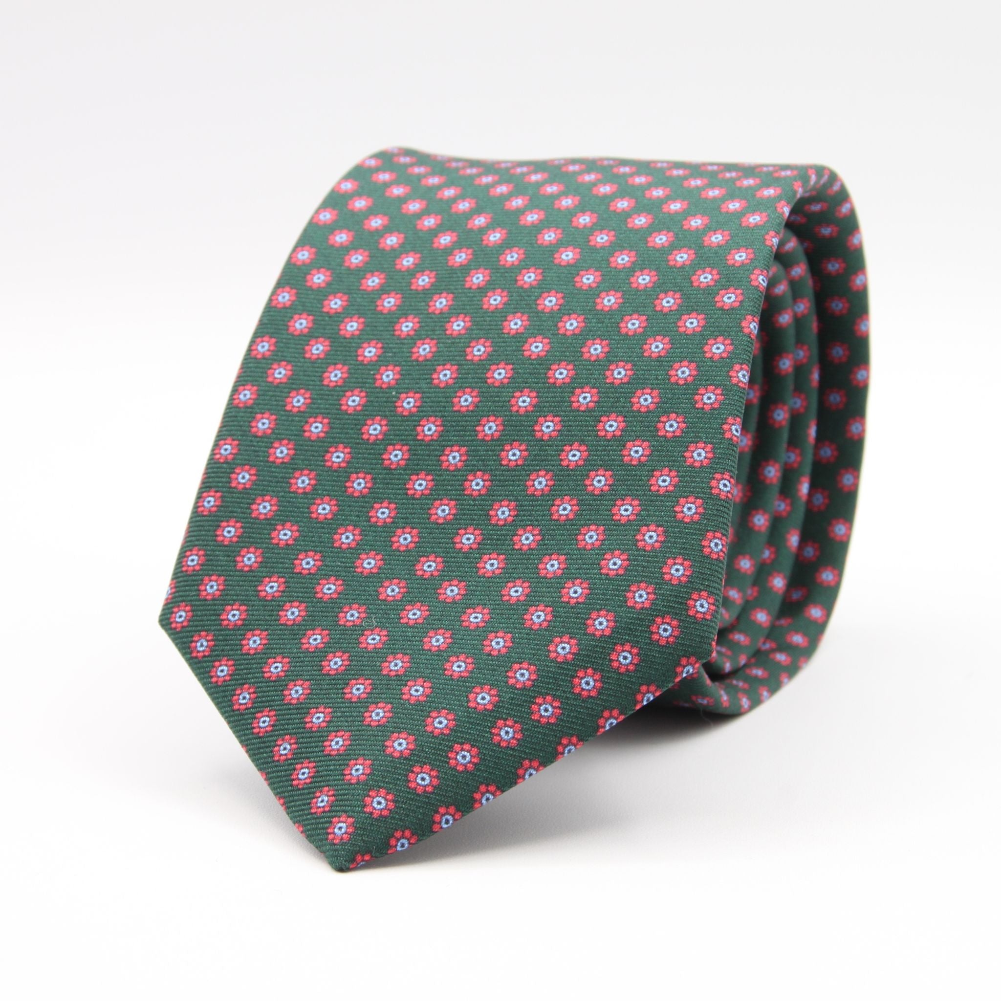 Cruciani &amp; Bella
100% Printed Silk

Self-Tipped
Green, Orange and Light Blue Motif Tie&nbsp;
Handmade in Rome, Italy.

8 cm x 150 cm
#9294