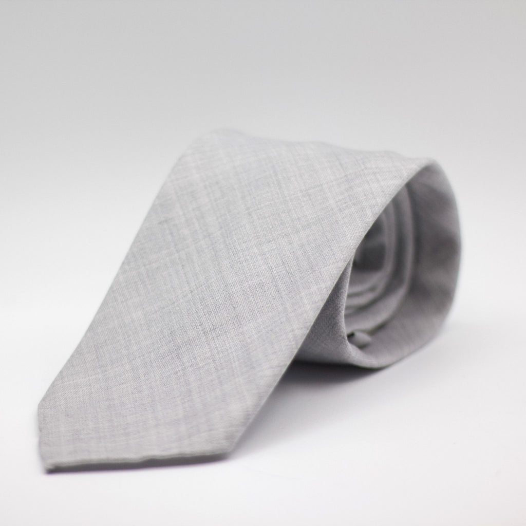 Cruciani & Bella 100% Tasmania  Wool Unlined Hand rolled blades Light Grey Unlined Tie Handmade in Italy 8 cm x 150 cm