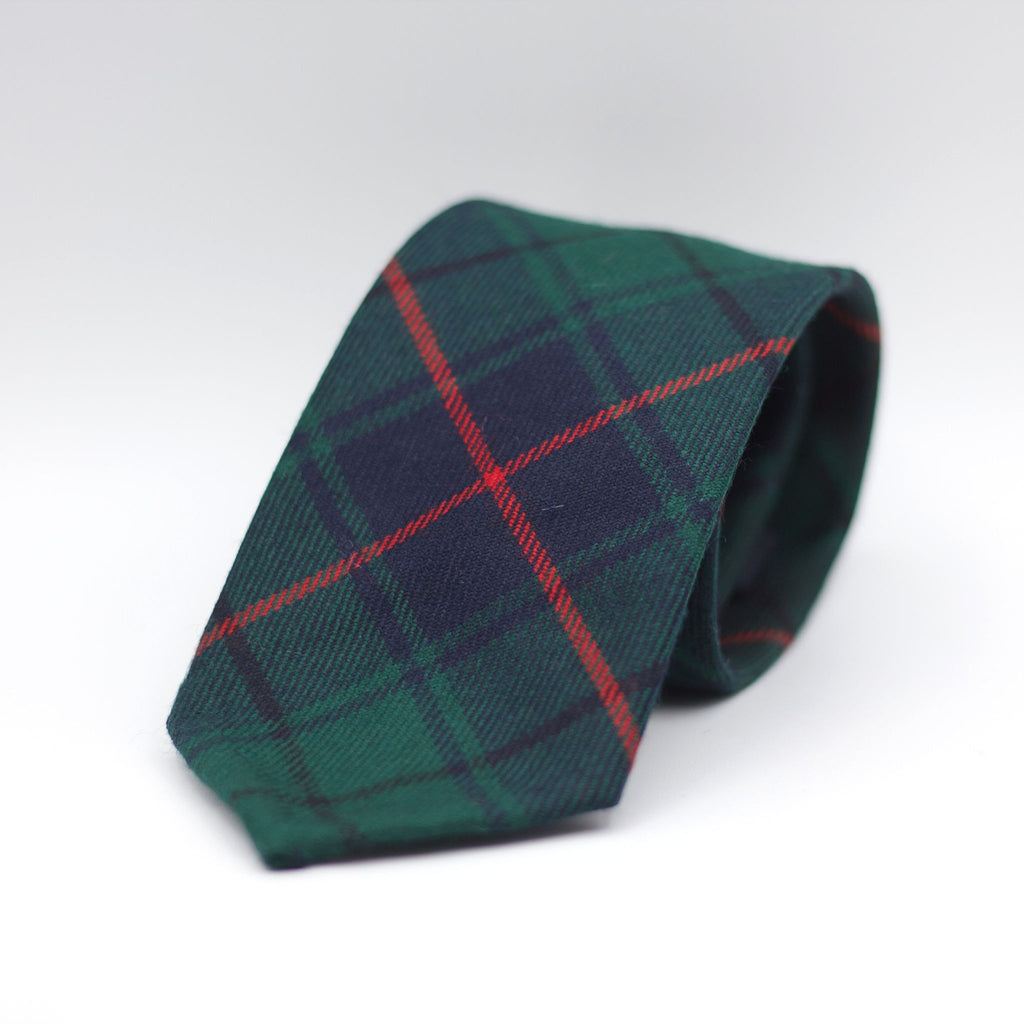 Cruciani & Bella 100% Italian Woven Wool Tartan Unlined Hand rolled blades Davidson Modern Tartan Tie Handmade in Italy 8 cm x 150 cm