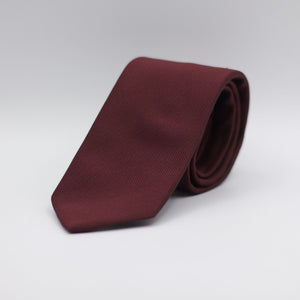 Drake's for Cruciani e Bella 100%&nbsp; Woven Satin Silk Tipped Red Wine Twill Tie Handmade in London, England 7 cm x 148 cm