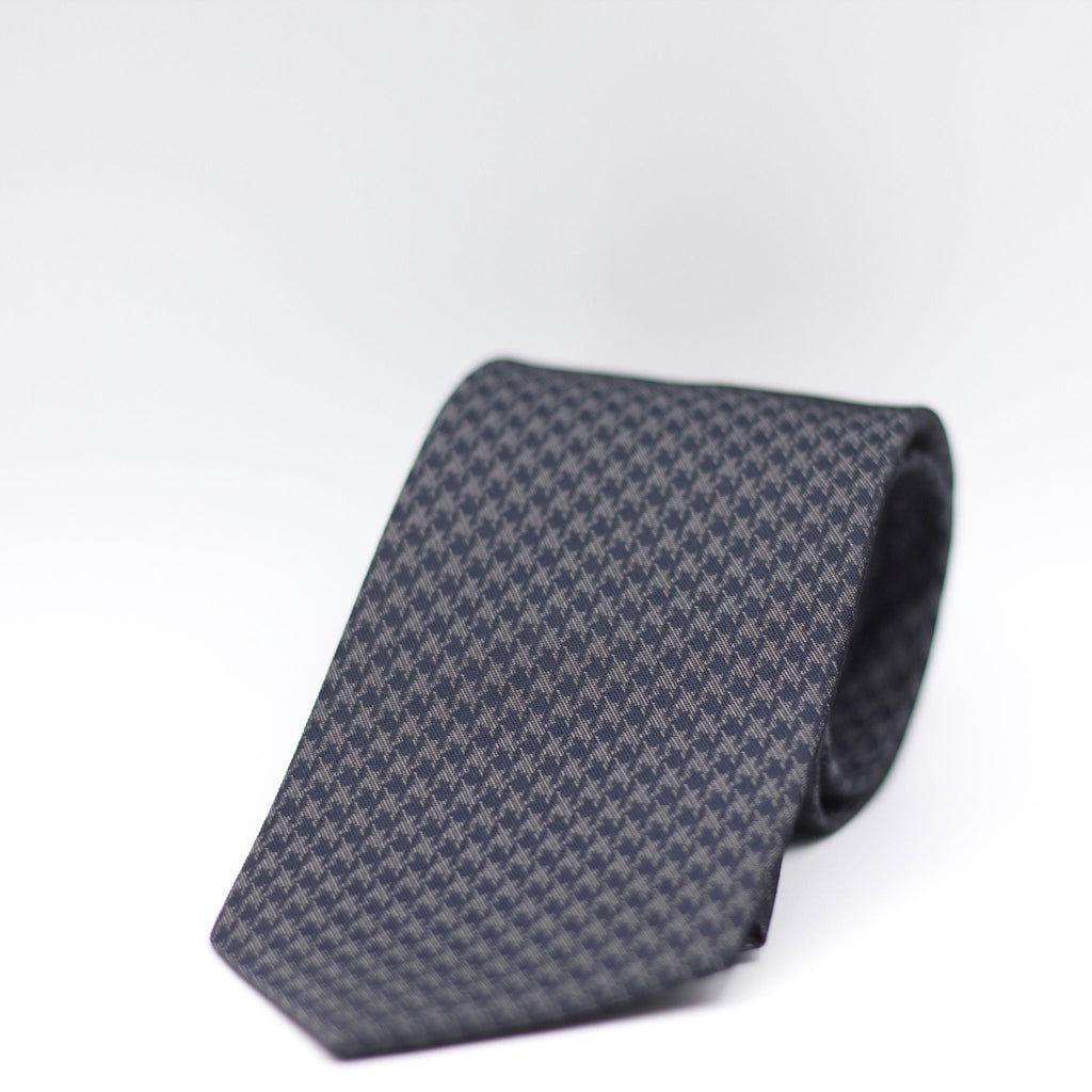 Holliday & Brown for Cruciani & Bella 100% Woven Jacquard Silk Tipped Grey and Black Houndstooth motif tie Handmade in Italy 8 cm x 150 cm