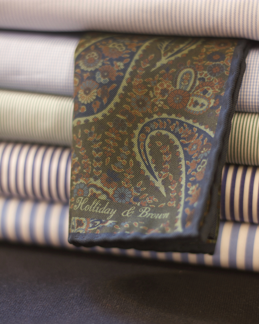 Holliday & Brown Hand-rolled   Holliday & Brown for Cruciani & Bella 100% Silk Green and Brown Double Faces Patterned  Motif  Pocket Square Handmade in Italy 32 cm X 32 cm