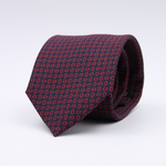 Holliday &amp; Brown for Cruciani &amp; Bella
100% printed Silk
Self Tipped
Navy Blue and Red motif tie
Exclusive tie lining
Handmade in Italy
8,5 cm x 150 cm
#10398