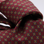 Holliday &amp; Brown for Cruciani &amp; Bella
100% printed Silk
Self Tipped
Red Wine, Green and Orange motif tie
Exclusive tie lining
Handmade in Italy
8,5 cm x 150 cm
#10403