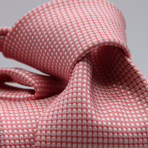 Holliday &amp; Brown for Cruciani &amp; Bella
100%&nbsp;Woven Jacquard Silk
Tipped

Pink and White color motif tie
Handmade in Italy

8 cm x 150 cm
#9345