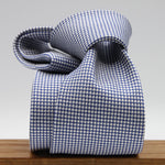 Holliday &amp; Brown for Cruciani &amp; Bella
100%&nbsp;Woven Jacquard Silk
Tipped
Royal Blue and White color motif tie
Handmade in Italy

8 cm x 150 cm
#9347