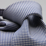 Holliday &amp; Brown for Cruciani &amp; Bella
100%&nbsp;Woven Jacquard Silk
Tipped
Royal Blue and White color motif tie
Handmade in Italy

8 cm x 150 cm
#9347