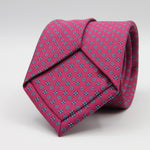 Holliday &amp; Brown for Cruciani &amp; Bella
100% Printed Silk
Self Tipped
Magenta, Blue, Pink, Light Blue and White motif Tie
Handmade in Italy
8 cm x 150 cm
#9364