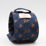 Cruciani &amp; Bella Tie
100% Woven Jacquard Silk
Handmade in Italy
Blue and Brown
Tipped
8 X 150 cm&nbsp;
#9493