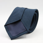 Cruciani &amp; Bella Tie
100% Silk Grenadine garza fina&nbsp;
Tipped

Plain Royal Blue tie
Handmade in Italy

8 cm x 150 cm
#9509