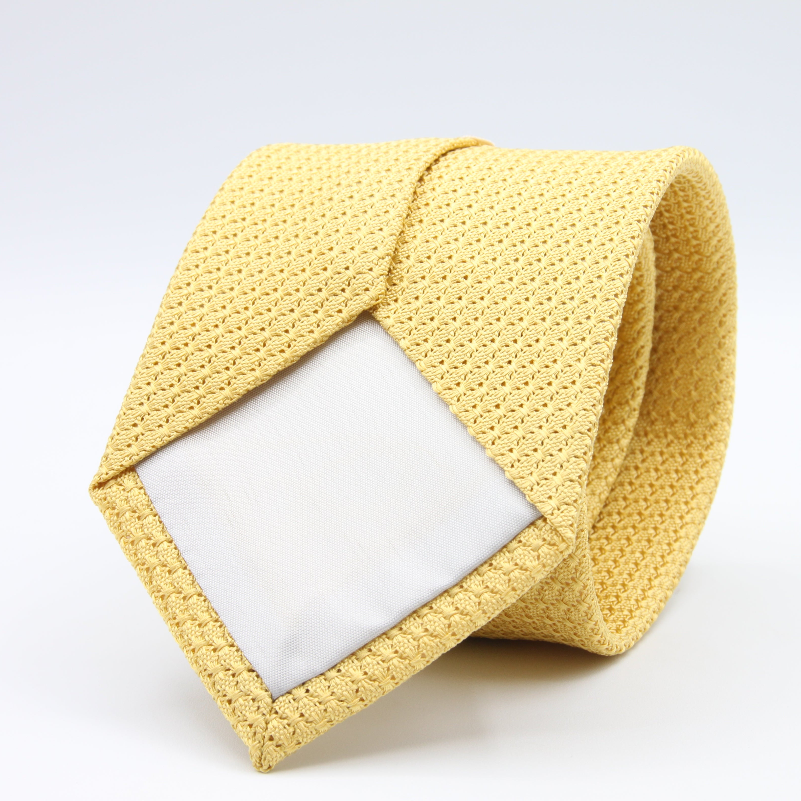 Cruciani &amp; Bella Tie
100% Silk Grenadine Garza Grossa

Tipped
Plaine Yellow Tie
Handmade in Italy
8 cm x 150 cm

#9497