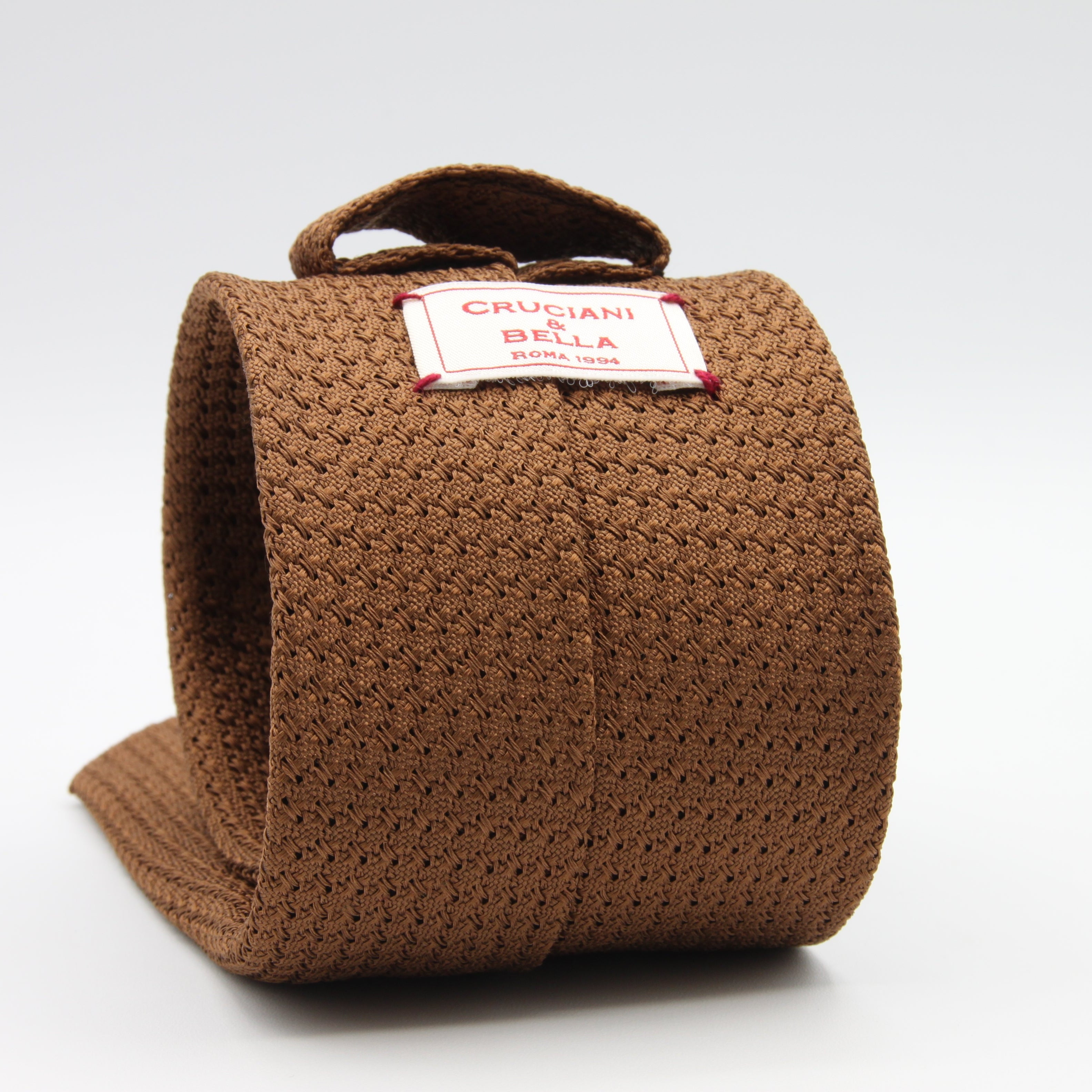 Cruciani &amp; Bella Tie
100% Silk Grenadine Garza Grossa

Tipped
Plain Brown Tobacco Tie
Handmade in Italy
8 cm x 150 cm

#9498