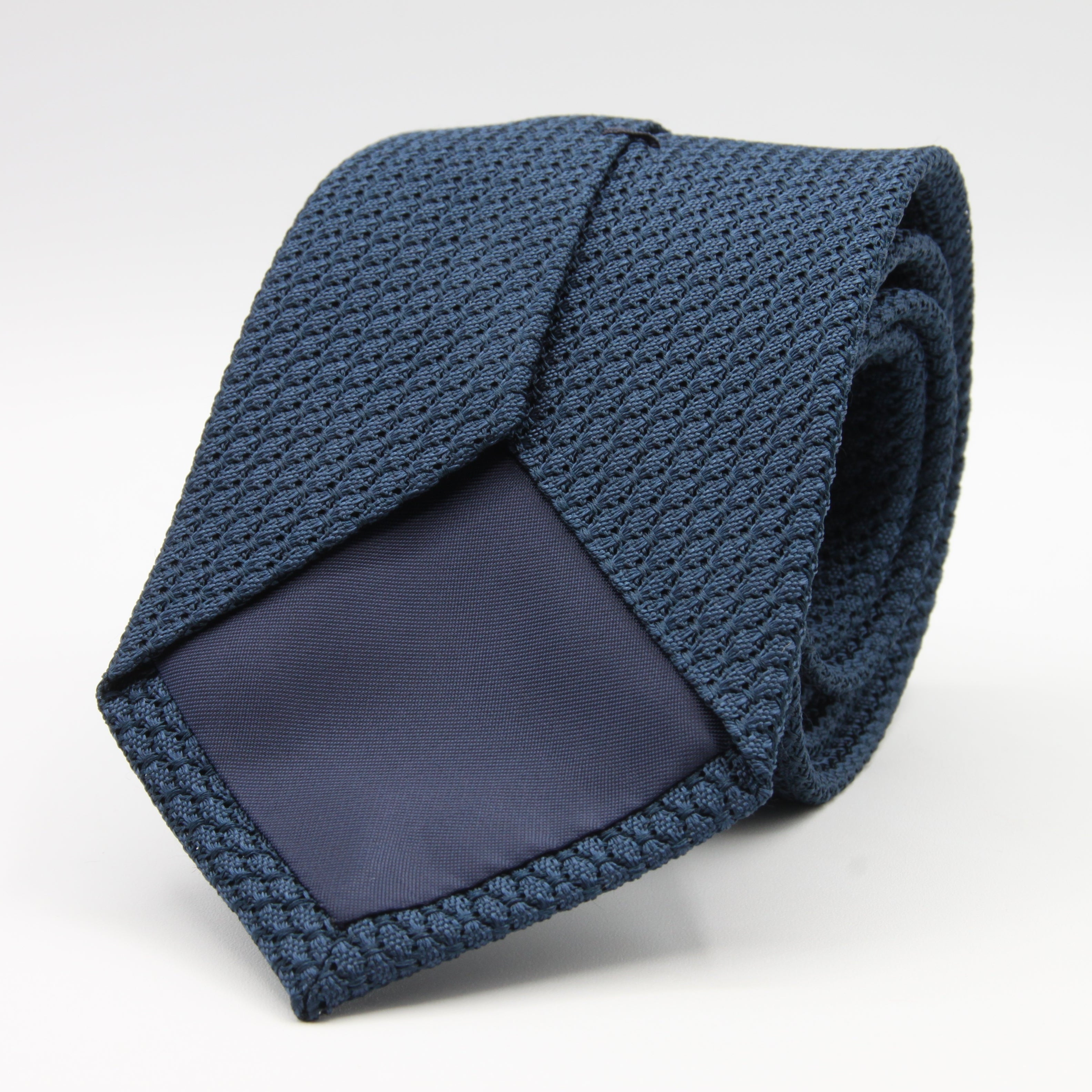 Cruciani &amp; Bella Tie
100% Silk Grenadine Garza Grossa

Tipped
Plain Royal Blue Tie
Handmade in Italy
8 cm x 150 cm

#9500