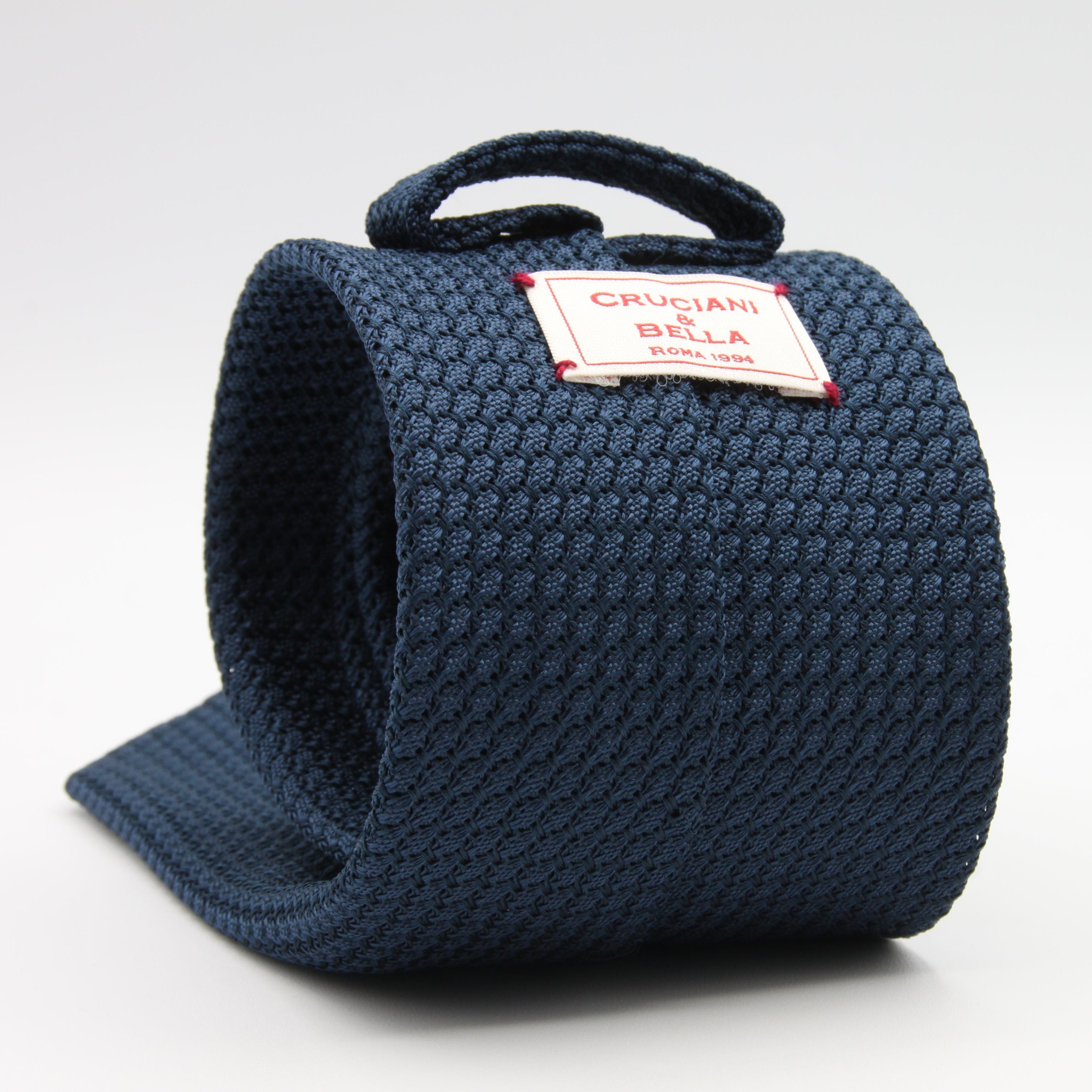 Cruciani &amp; Bella Tie
100% Silk Grenadine Garza Grossa

Tipped
Plain Royal Blue Tie
Handmade in Italy
8 cm x 150 cm

#9500