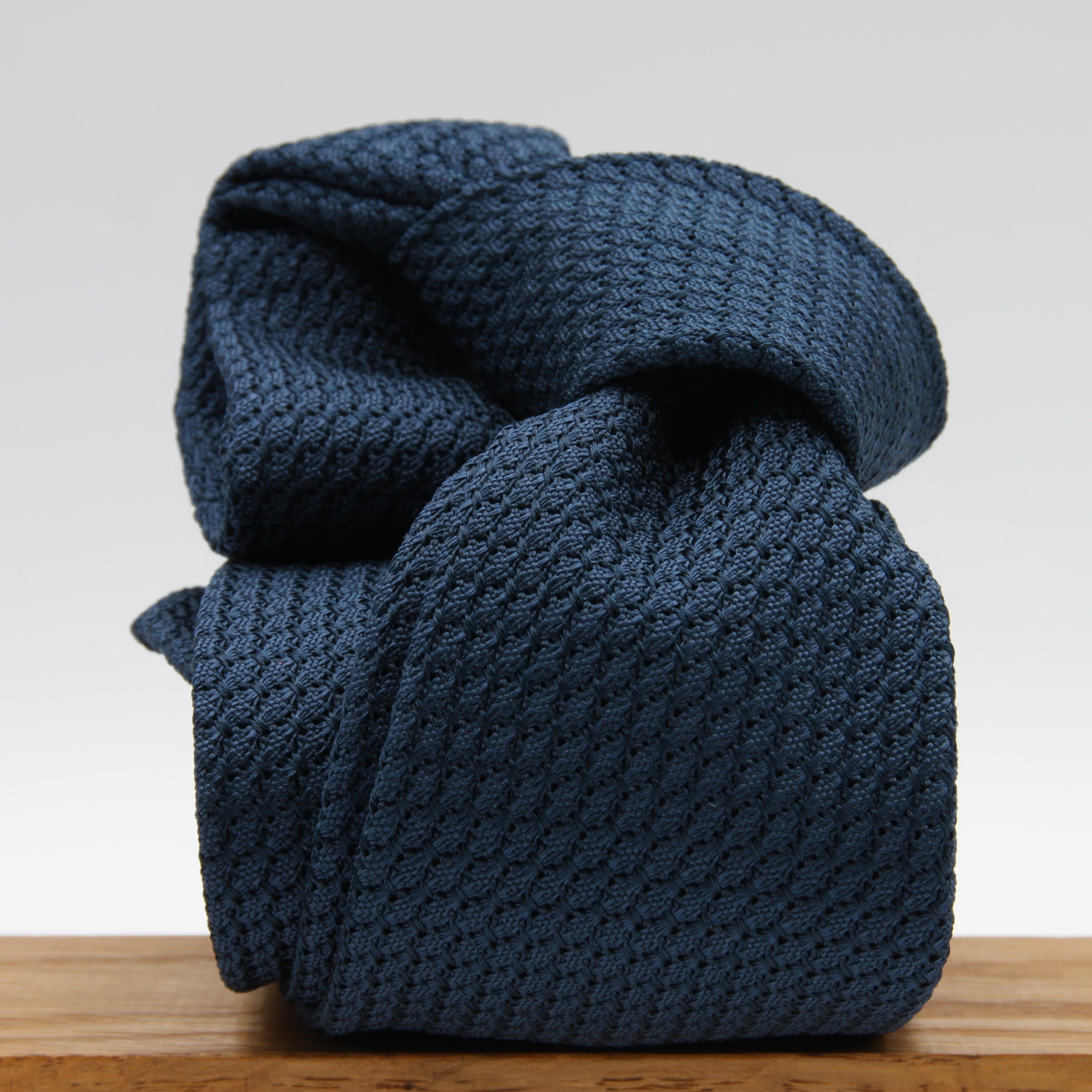 Cruciani &amp; Bella Tie
100% Silk Grenadine Garza Grossa

Unlined
Plain Royal Blue Tie
Handmade in Italy
8 cm x 150 cm

#9503