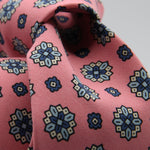 Cruciani &amp; Bella Tie
Handmade and Printed in Italy
Unlined
Hand Rolled
Pink, Blue and Off-WhiteTie
100% Printed Madder Silk
8 X 150 Cm
#9521