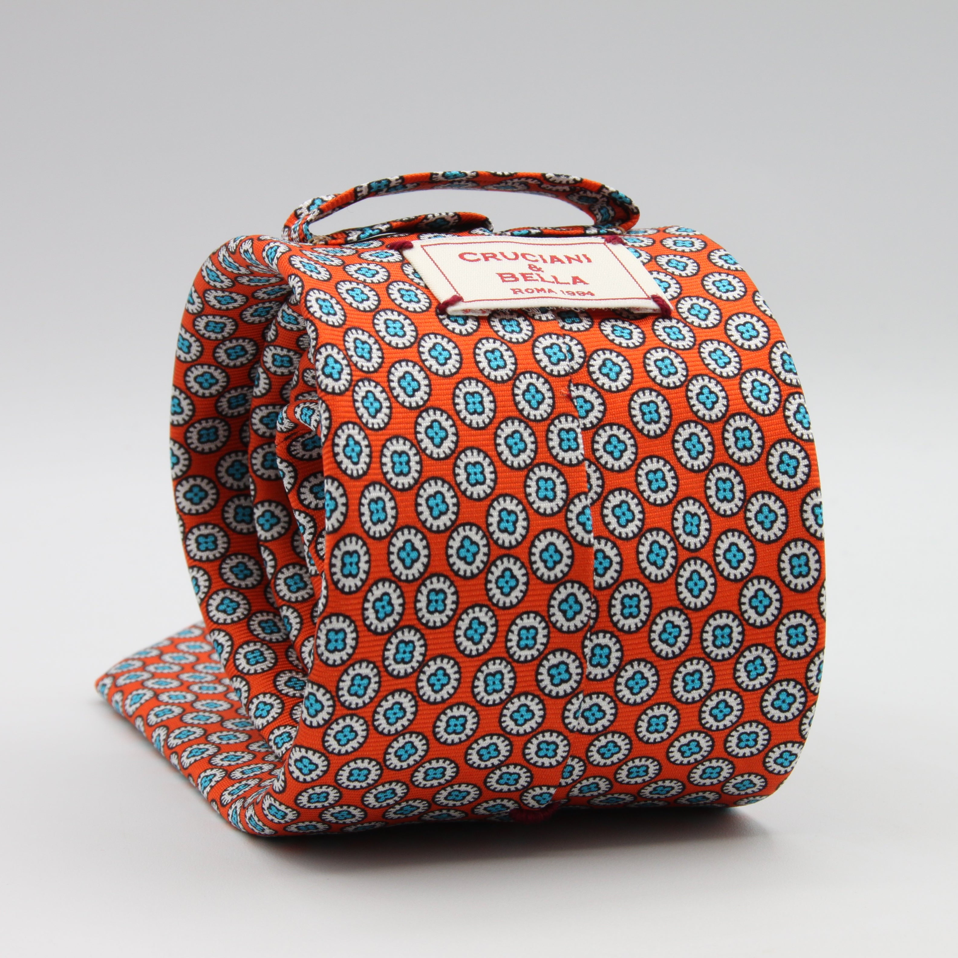 Cruciani &amp; Bella Tie
100%&nbsp; Silk
Printed and Handmade in Italy
Self-Tipped
Light Red, White and Light Sky Blue Tie

8 cm x 150 cm
#9455