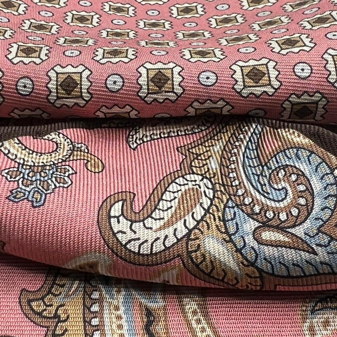 Holliday & Brown Hand-rolled   Holliday & Brown for Cruciani & Bella 100% Silk Antique Pink colour, Light Brown and Off White Double Faces Paisley  Motif  Pocket Square Handmade in Italy 32 cm X 32 cm