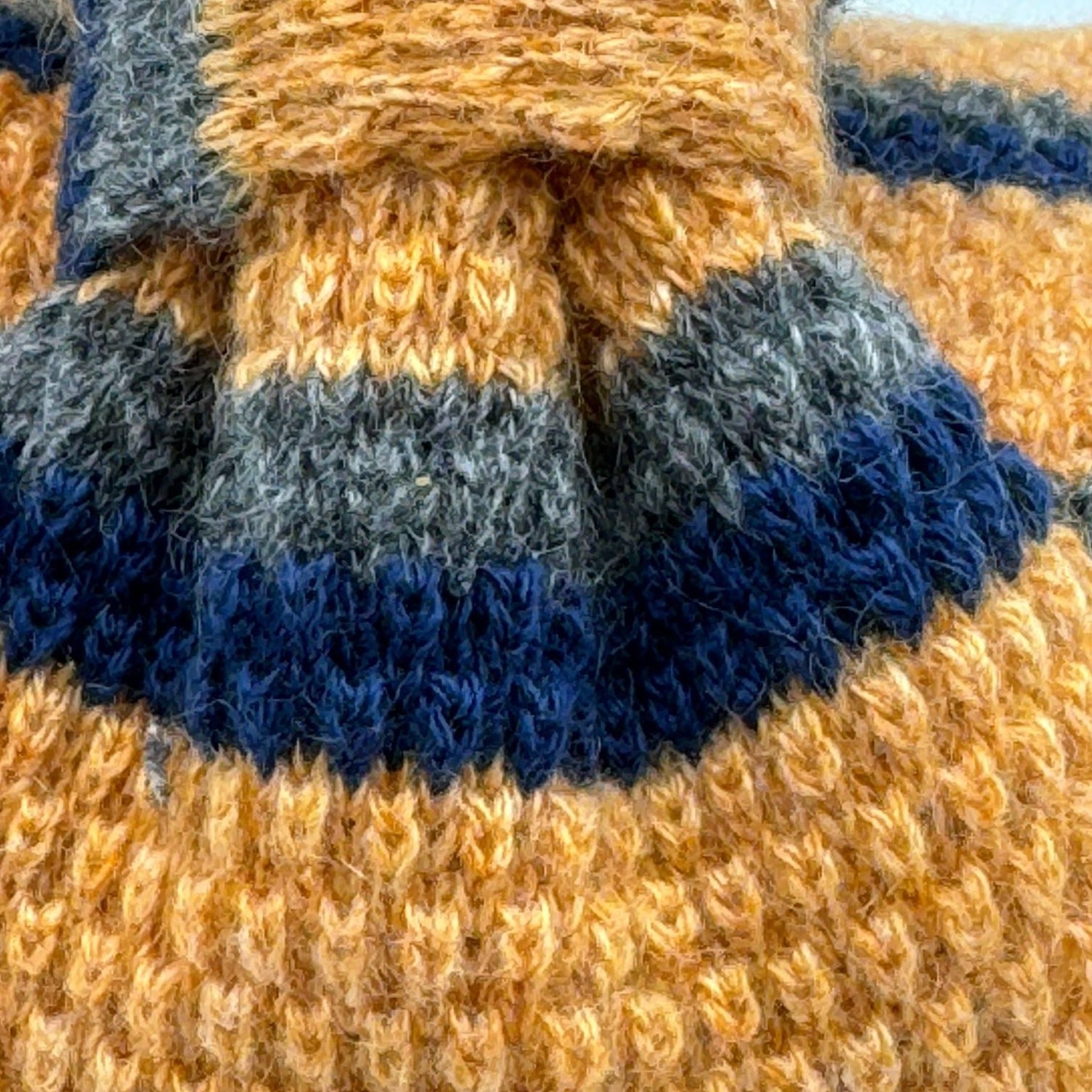 Cruciani &amp; Bella 100% Cashmere Knitted Tie  Light Orange, Grey and Bleu Stripes Handmade in Italy 8 cm x 145 cm New Old Stock