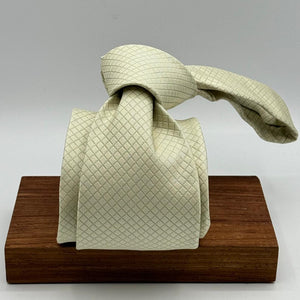 N.O.S Holliday &amp; Brown 100% Silk&nbsp; Wowen Jaquard Tipped Tie Ivory Tie Light Green Square Handmade in England 9,5 cm x 146 cm